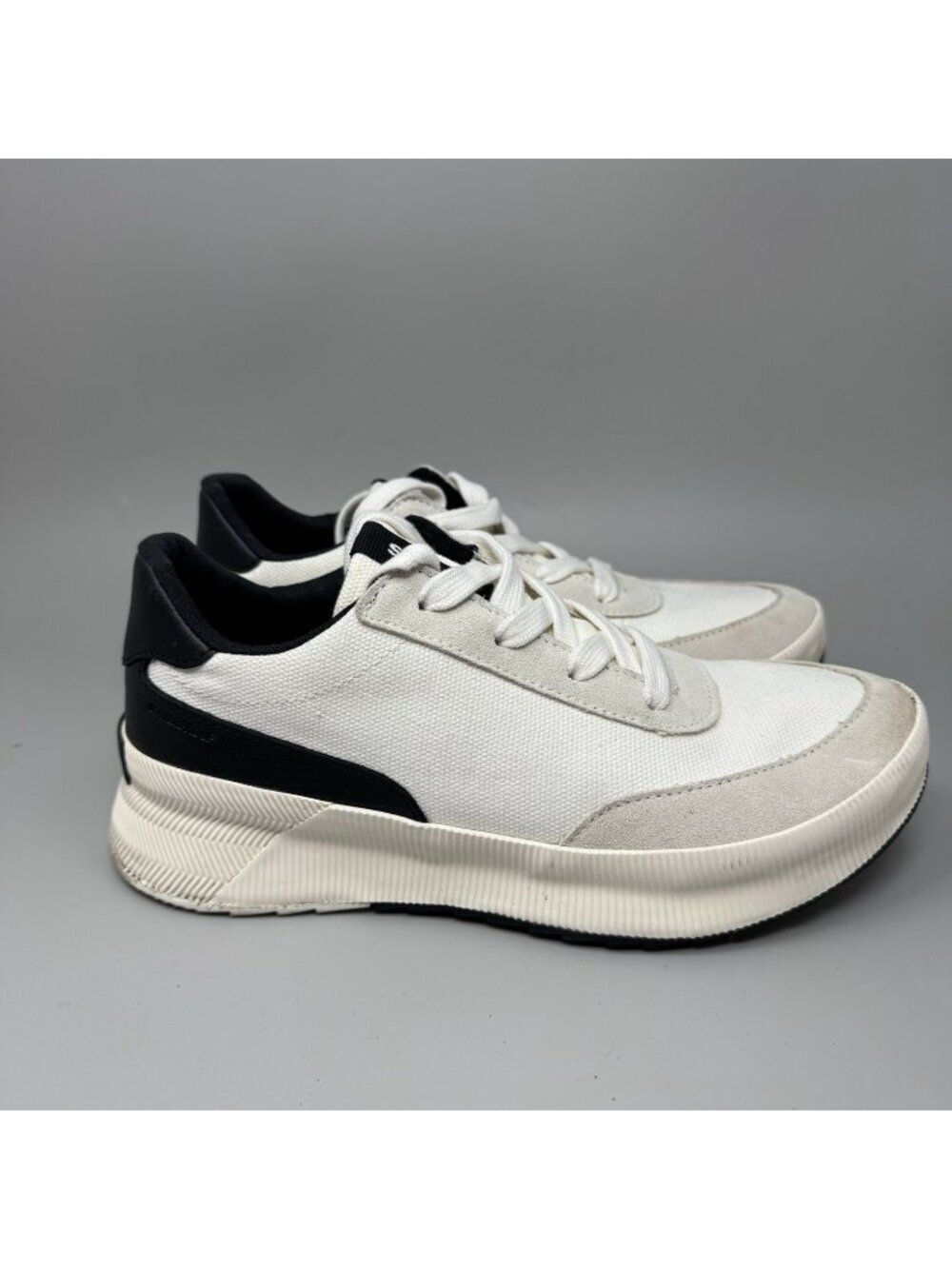 Sorel Out N About III City Women's Size 10.5 Shoes White Black Fashion Sneakers